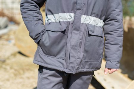 slika donjih džepova na struku na dugoj jakni TENA F