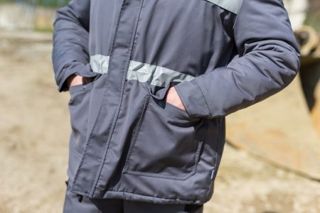 slika džepova na struku sa poklopom na dugoj jakni TENA F